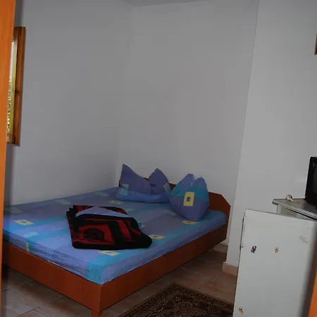 Pensjonat Vila Ekon *